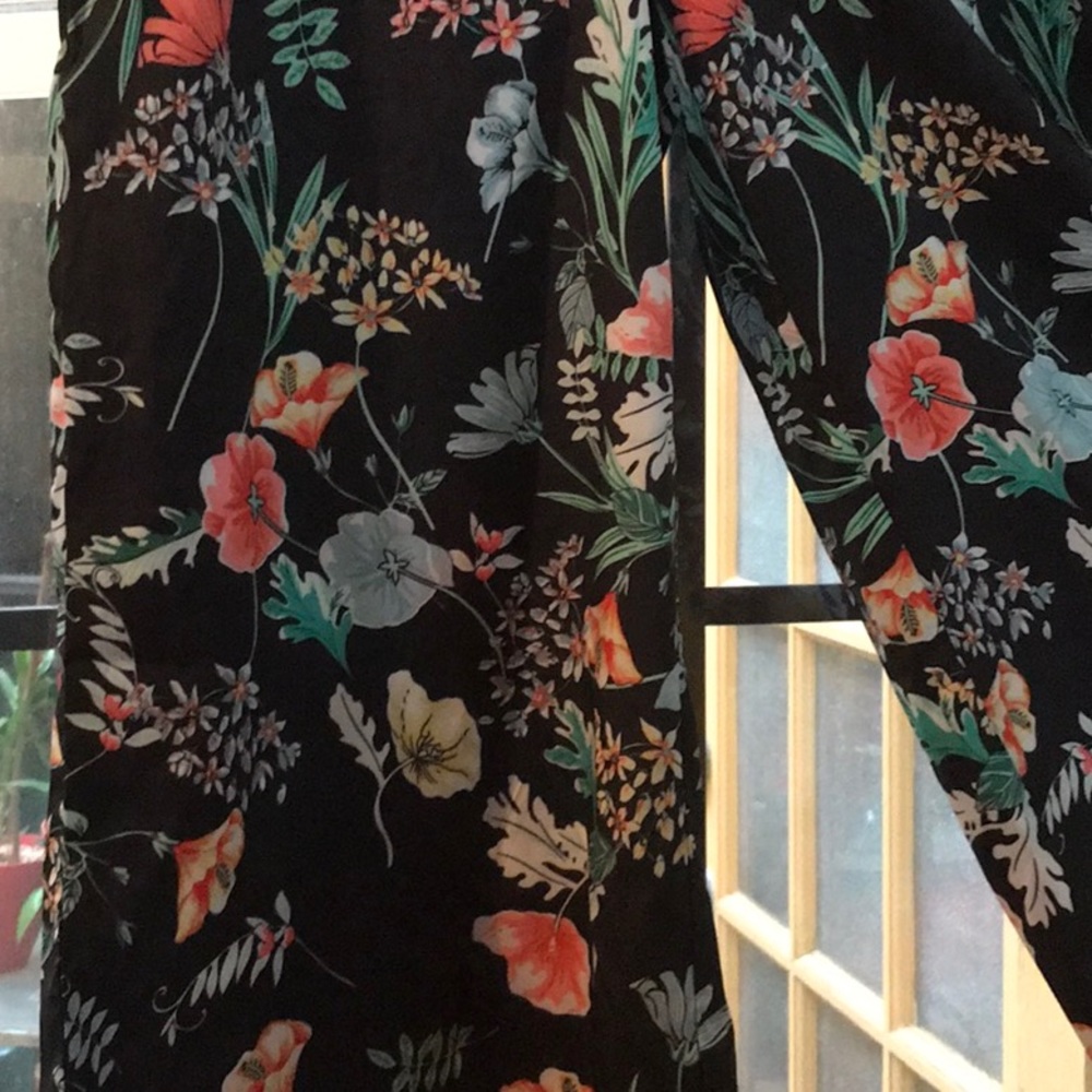 Capri pants - Picture 2 of 6